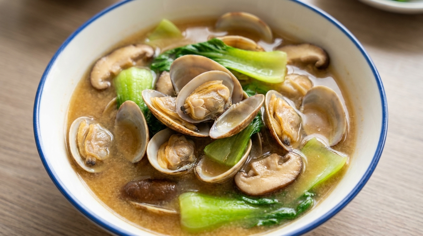 Würzige Muschel-Pilz-Suppe mit Sojabohnenpaste